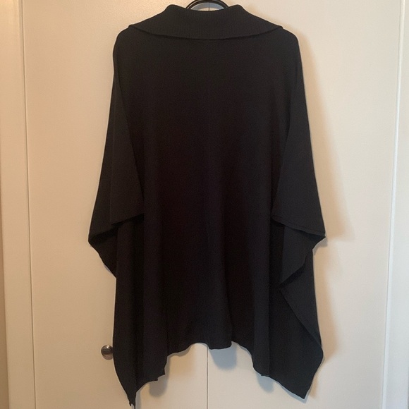 New Banana Republic Zip Front Black Knit Poncho One Size Fits Size Small - XL - Picture 2 of 6